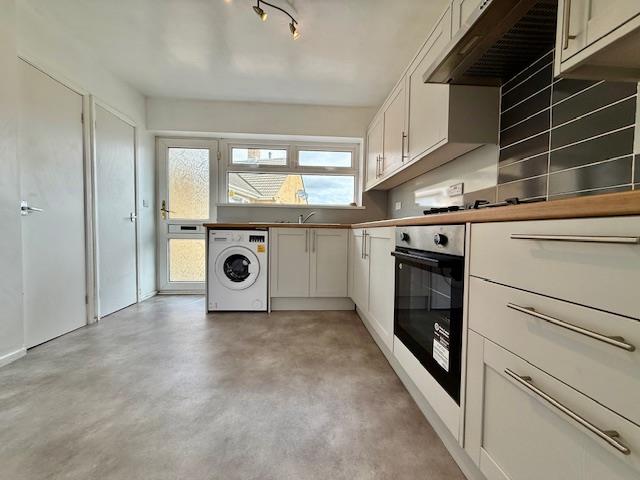 Tamar Close, Green meadow, Swindon SN25